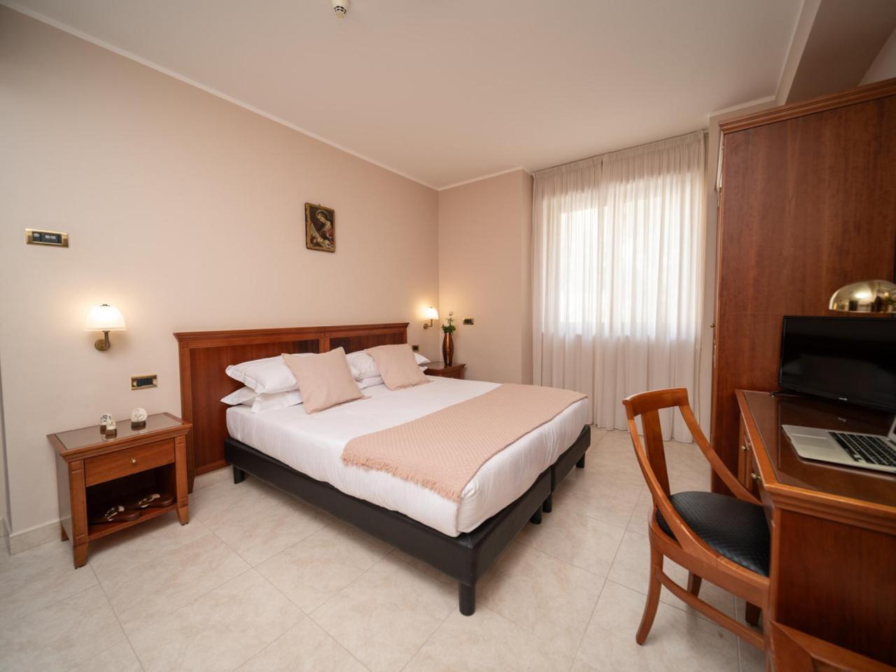 Hotel San Pio San Giovanni Rotondo Kültér fotó